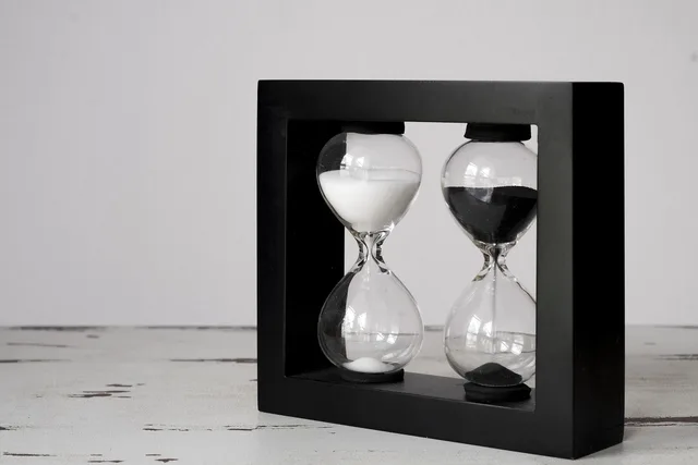 clock, hourglass, kitchen clock, time, period of time, sand, egg timer, timepiece, ephemeral, design, art, clock, clock, hourglass, time, time, egg timer, egg timer, egg timer, egg timer, egg timer. Choosing time-tracking features for billable work